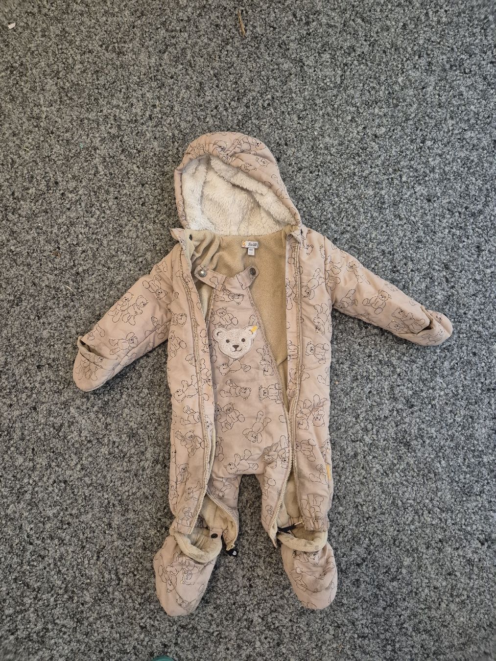 Steiff Completi: Baby Schneeanzug Grösse 68 – Usato da Zürich venduto da vwbora4