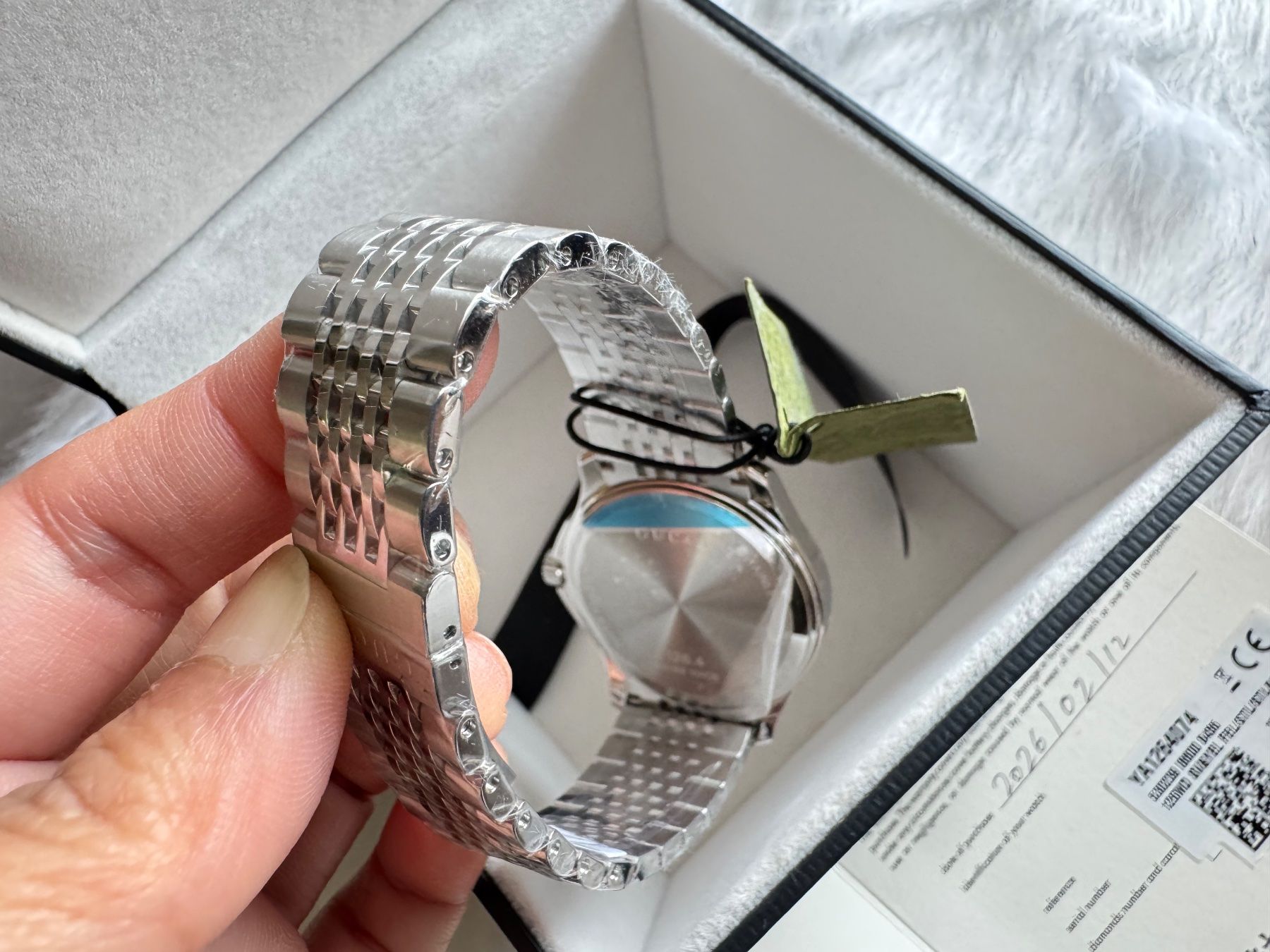 Gucci Orologi: Gucci Uhr Neu und originalverpackt – Nuovo e nell'imballaggio originale da Grossdietwil venduto da RSW032 4