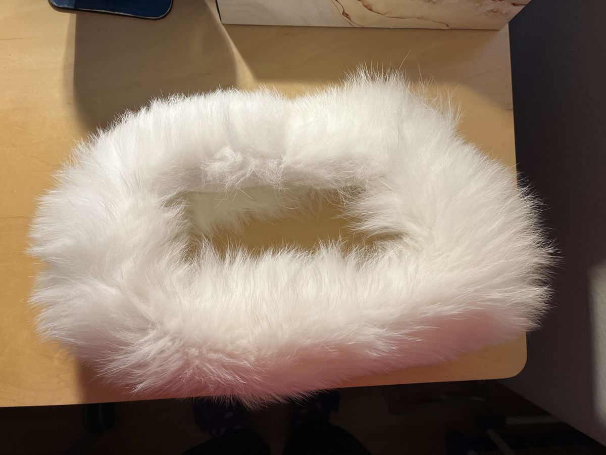Accessori per capelli: Fur white headband  – Usato da Zürich venduto da ShopaholicGems 1