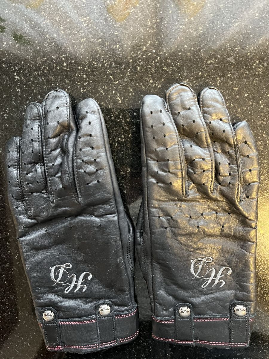 Guanti & manicotti: Lederhandschuhe Damen – Usato da Pfäffikon SZ venduto da reg_zqg6