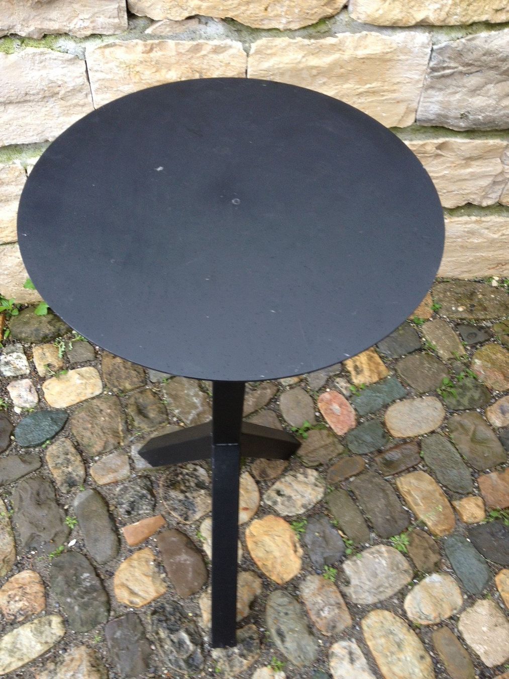 Tische: Bistrotisch (auch als Garten- oder Dekorationstisch) – Gebraucht aus Untersiggenthal von Ophus 2
