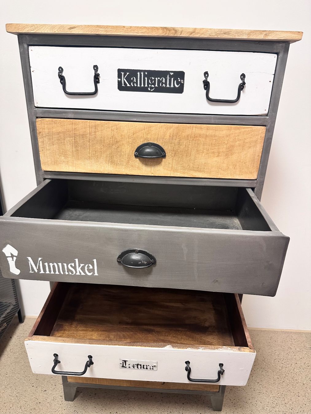 Pfister Commodes: Kommode – D'occasion à Gebenstorf par Susanne018 2
