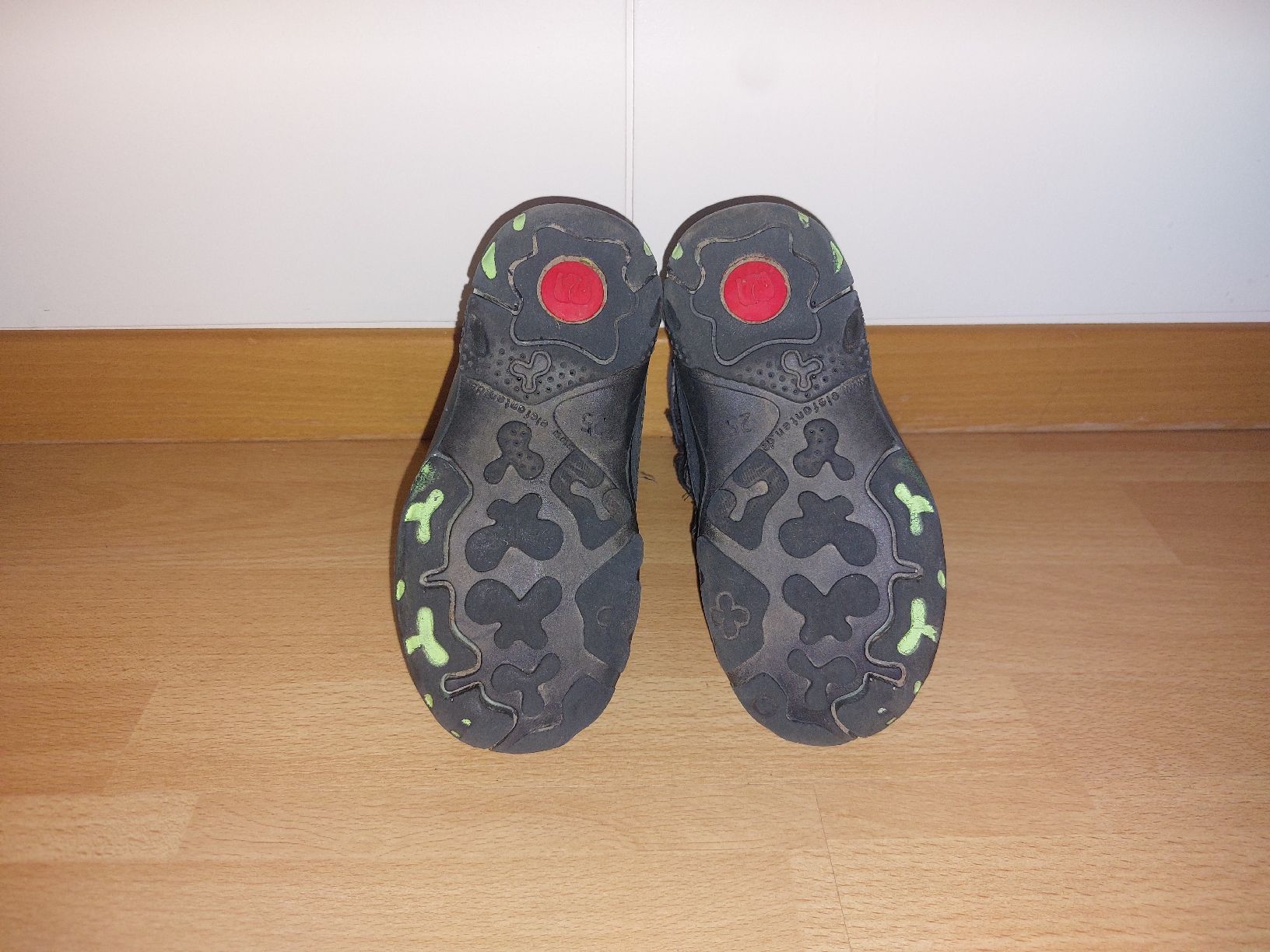 Elefanten Scarpe per ragazzi: Winterschuhe Kinder Grösse 25 – Usato da Burgdorf venduto da JanineJungo 1