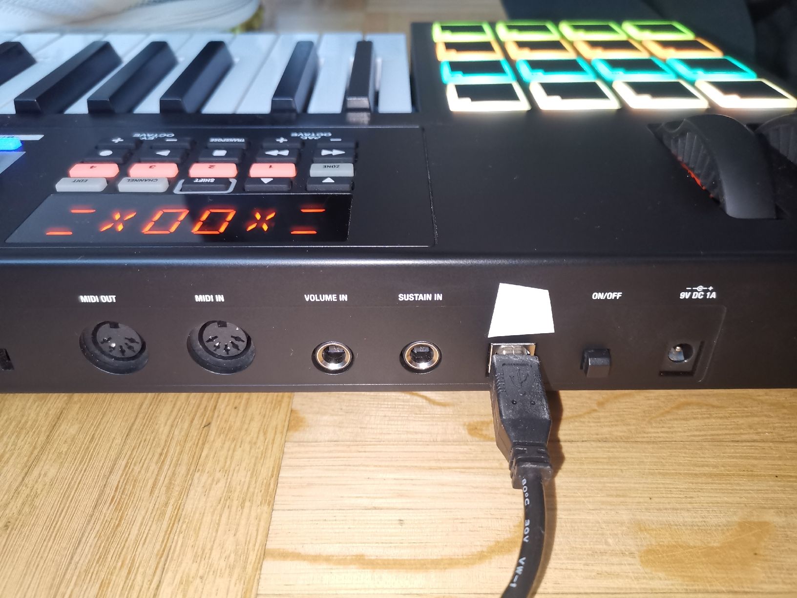 M-Audio Strumenti musicali: M-Audio Code 61 – Usato da Riehen venduto da bes_hy8t 3