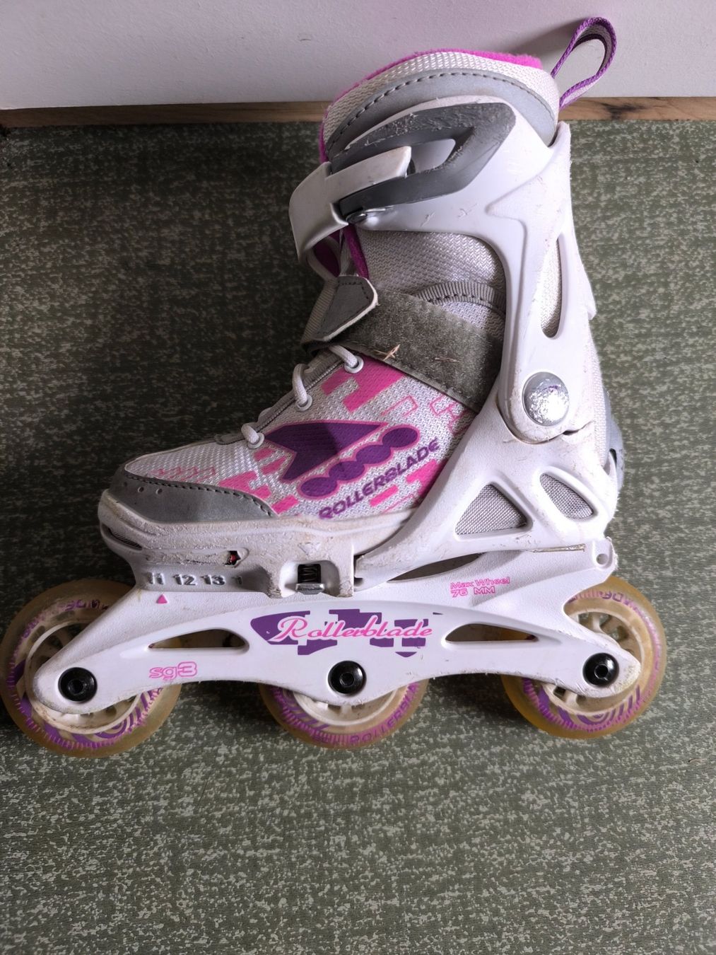 Pattini in linea & Pattini a rotelle: Rollschuhe Rollerblade SG3 Kinder Inline Skates Gr. 28–32 e – Usato da Gams venduto da MissTraveller 1
