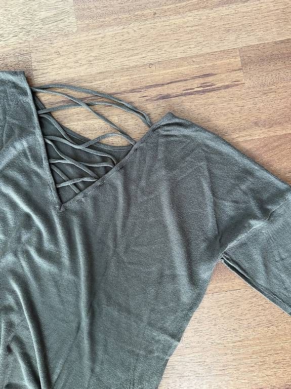 Maglioni & Felpe: leichter Pullover / Pulli / Shirt 3/4 Arm - grün / olive – Usato da St. Niklausen LU venduto da Sundy01 1