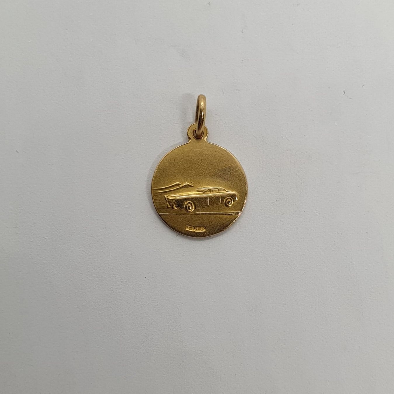 Ciondoli: Echt 18K Gold - Jesus/Auto Anhänger – Usato da Luzern venduto da Goldhaus-Luzern 1