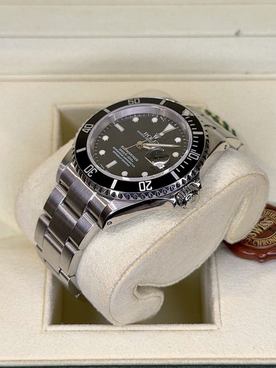 Rolex Uhren: Rolex Submariner date / top ! – Gebraucht aus Nyon von Lunas_Watches 1