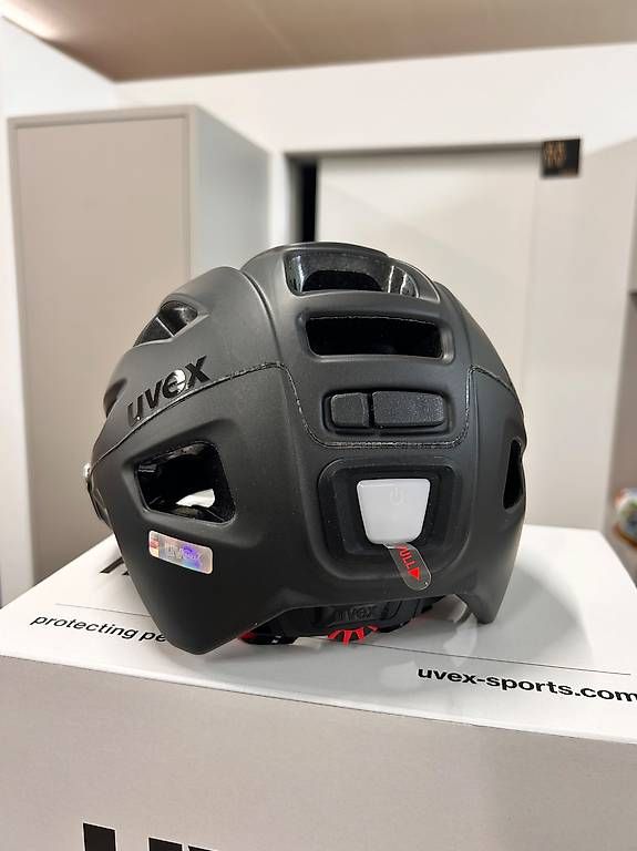 Helme: UVEX finale visor black matt Helm Velohelm – Gebraucht aus Sursee von pilatus.sport 3