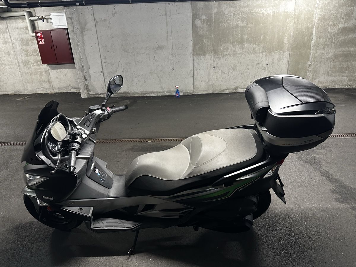 Kawasaki Altro: Kawasaki J300 – Usato da Visp venduto da Swissedize 3