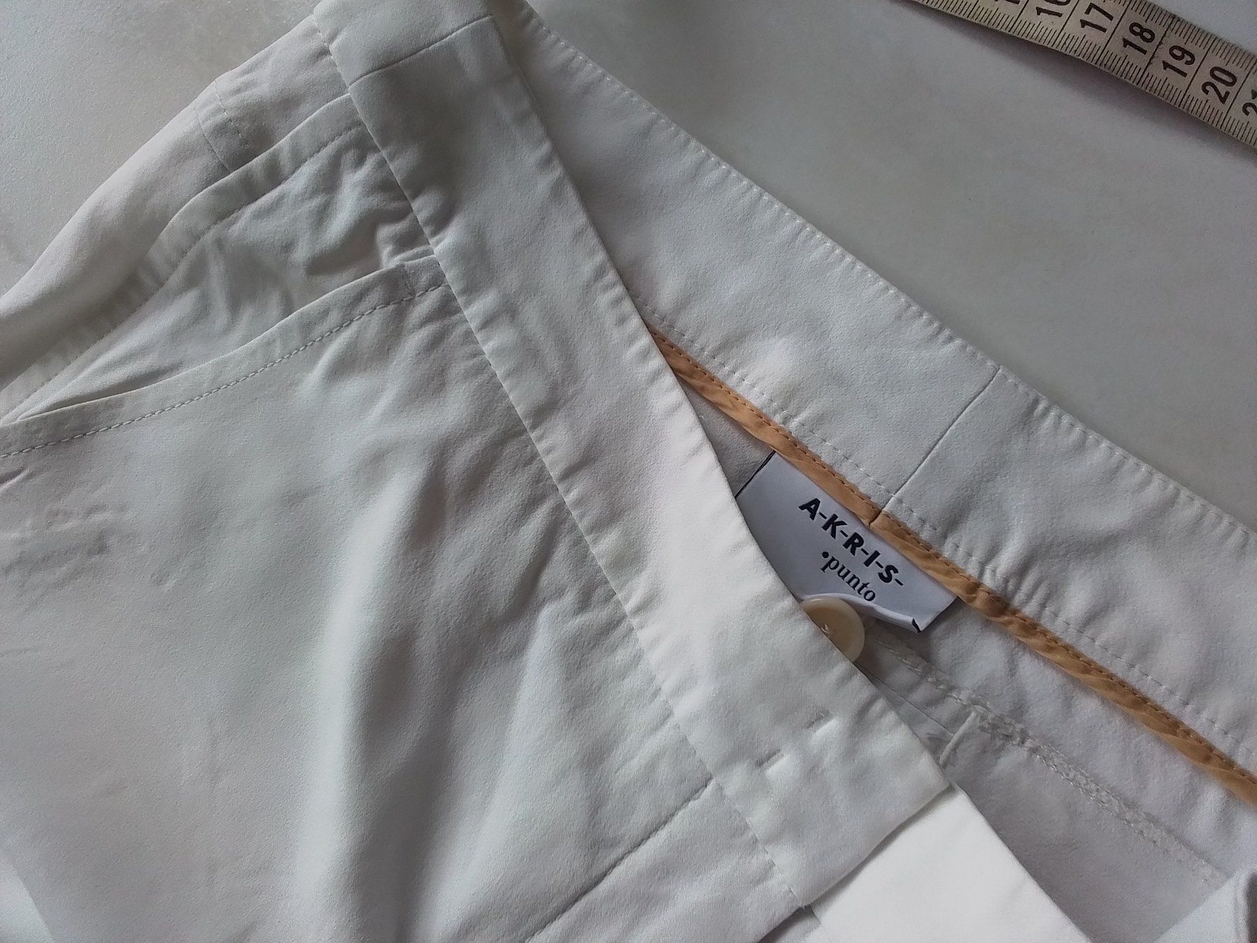 Akris Hosen: AKRIS puncto Hose D 36 – Gebraucht aus Heimberg von sunny1970 1