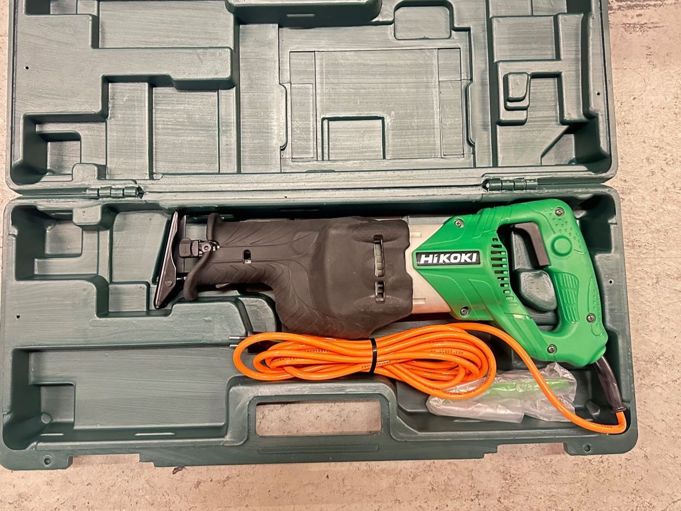 Hitachi Seghe: HIKOKI Tigersäge CR13V2 – Usato da Uetendorf venduto da Revotool