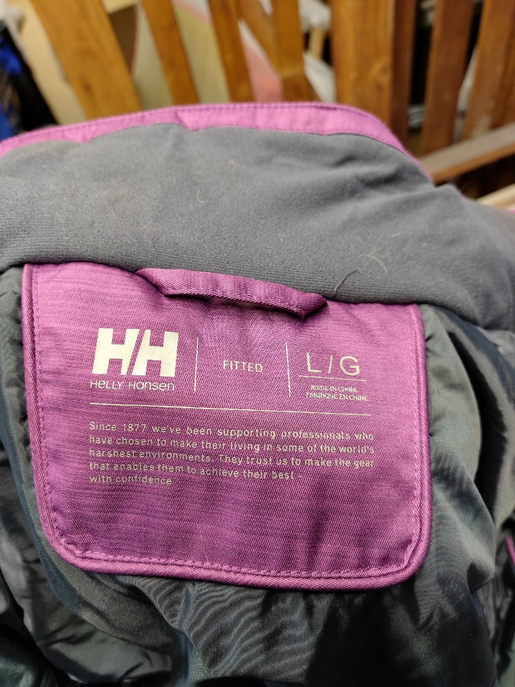 Helly Hansen Giacche: Helly Hansen Damenjacke Grösse L – Usato da Zürich venduto da luc_mf5d 6