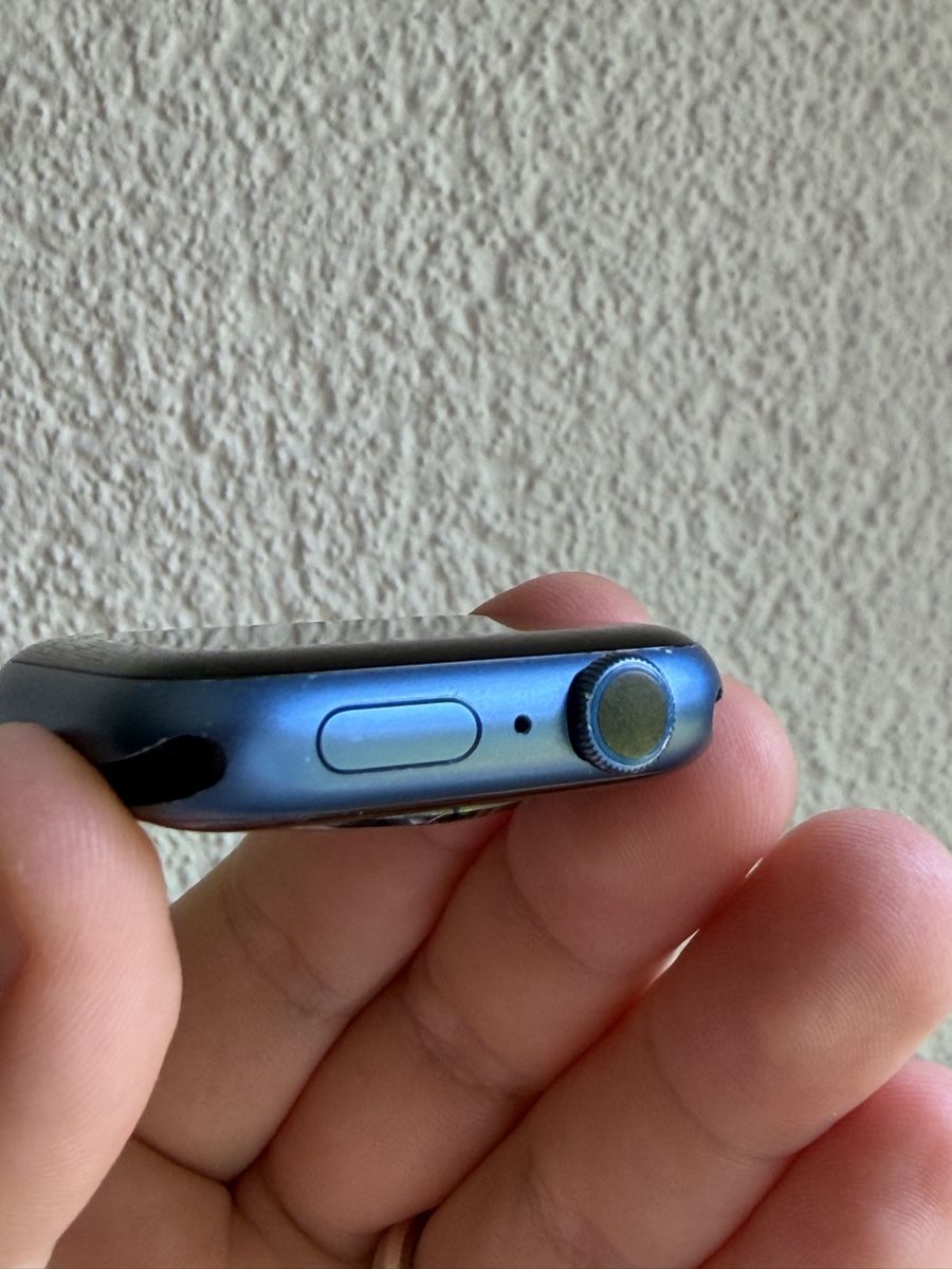 Apple Smartwatch: Apple Watch Series 7 GPS 45mm Blue – Usato da Zürich venduto da idbronskiy 5