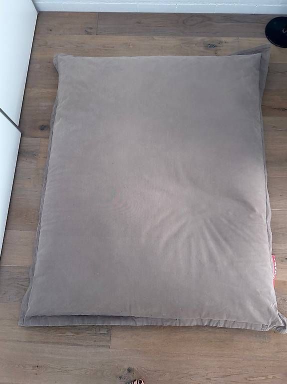 Fatboy Kissen: Fatboy original Canvas Farbe Taupe – Gebraucht aus Basel von Lalini 1