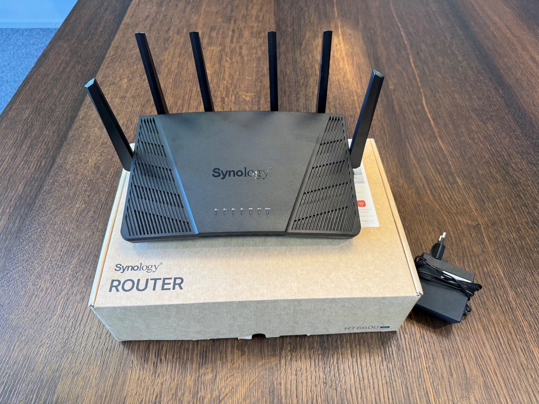 Synology Modem & Router: Synology VPN-Router RT6600ax – Usato da Märwil venduto da Twomedia