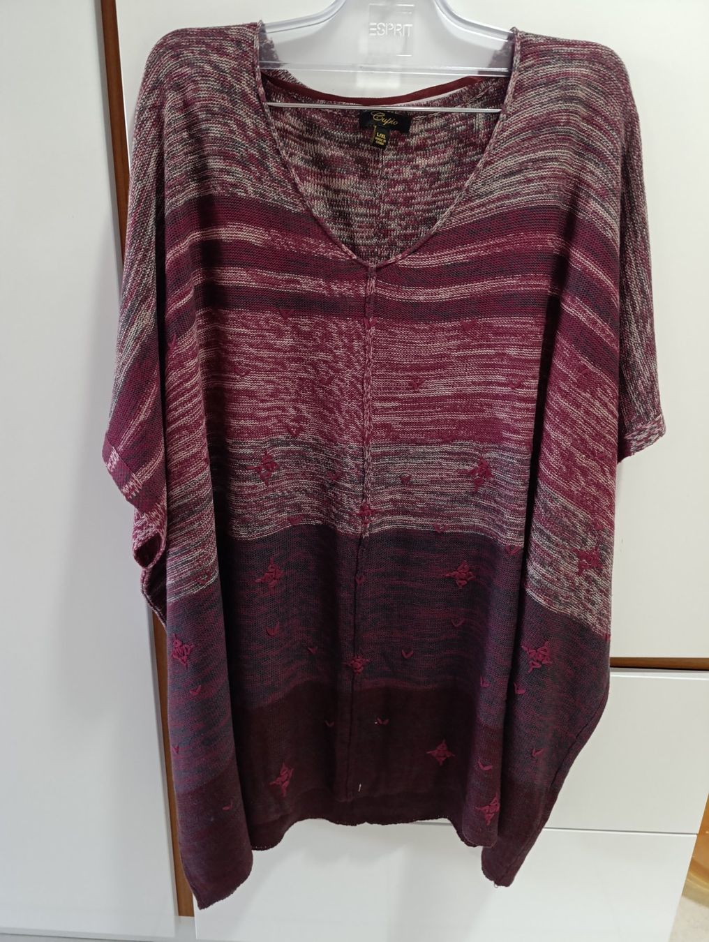 Altro in Moda donna: Poncho femme – Nuovo (secondo la descrizione) da St-Cergue venduto da Neviana