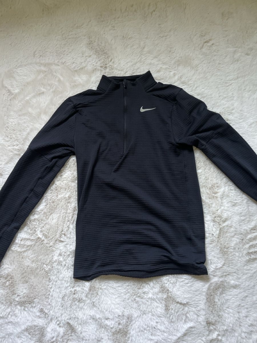 Nike Top: Pull Nike running – Nuovo (secondo la descrizione) da Vauffelin venduto da lia_957c