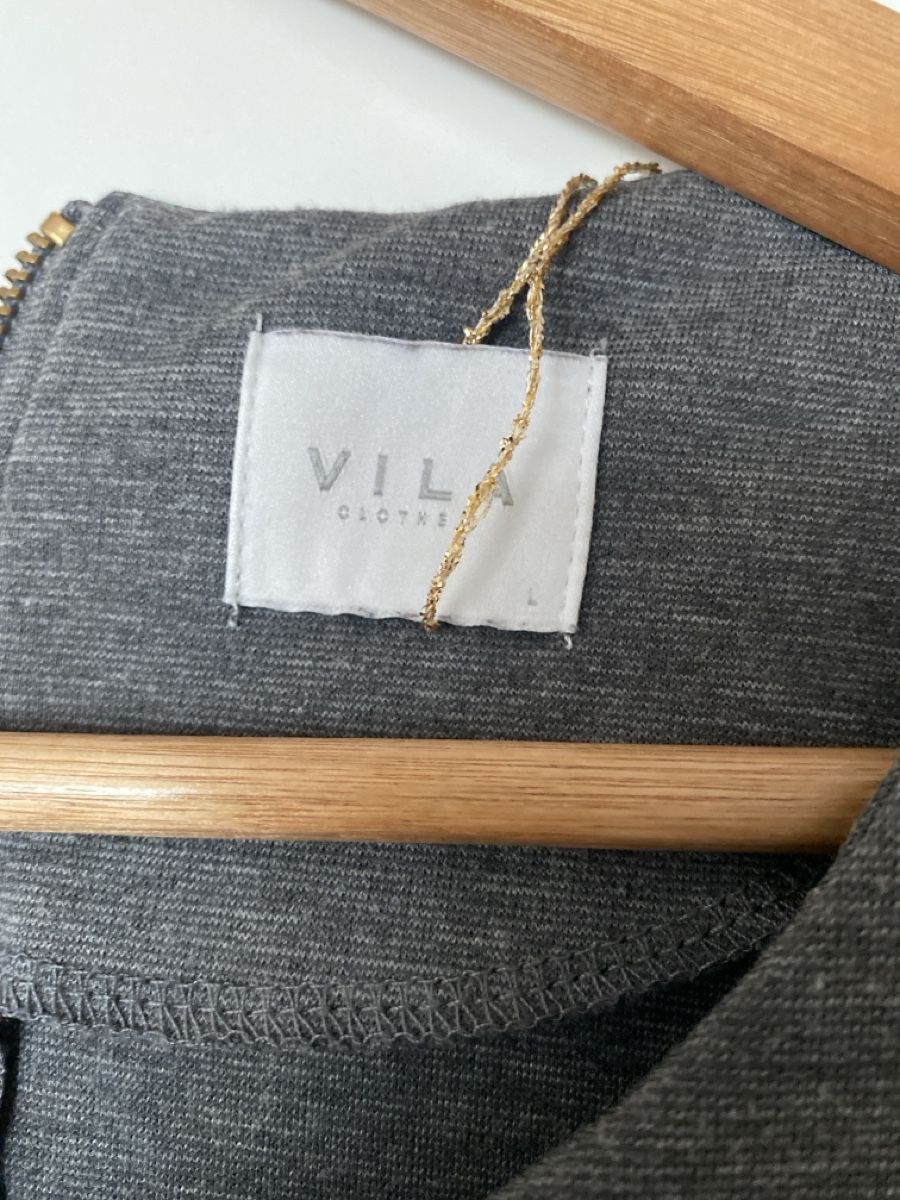 Vila Vestiti: Kleid VILA grau Grösse L – Usato da Alpnach Dorf venduto da melbb 1
