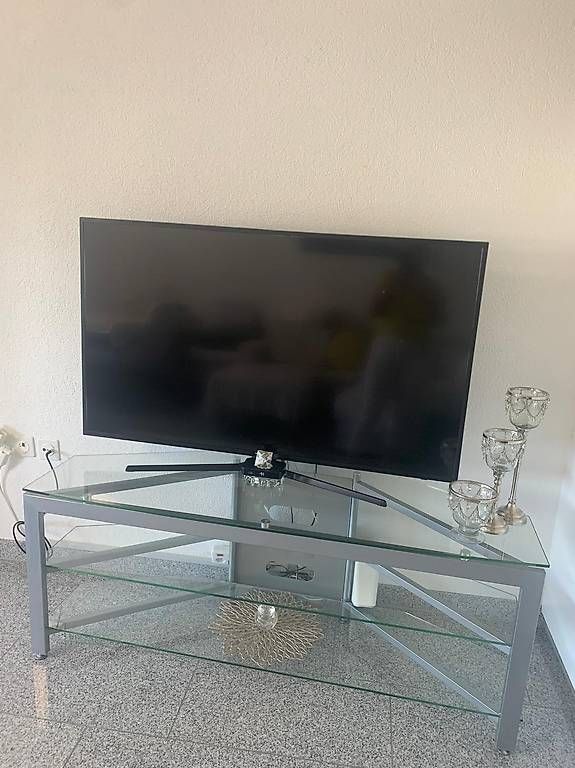 Mobili TV: Glastisch – Usato da Sitterdorf venduto da mat_5c6v