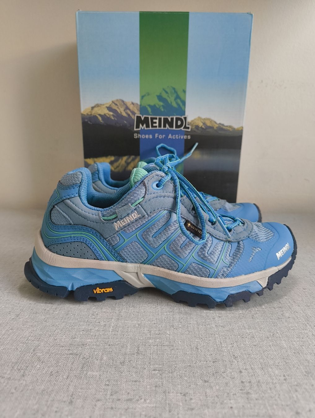 Meindl Scarpe da donna: Meindl Finale Lady GTX Wanderschuhe Grösse 3.5 hellblau – Nuovo e nell'imballaggio originale da Uitikon Waldegg venduto da PJLS1