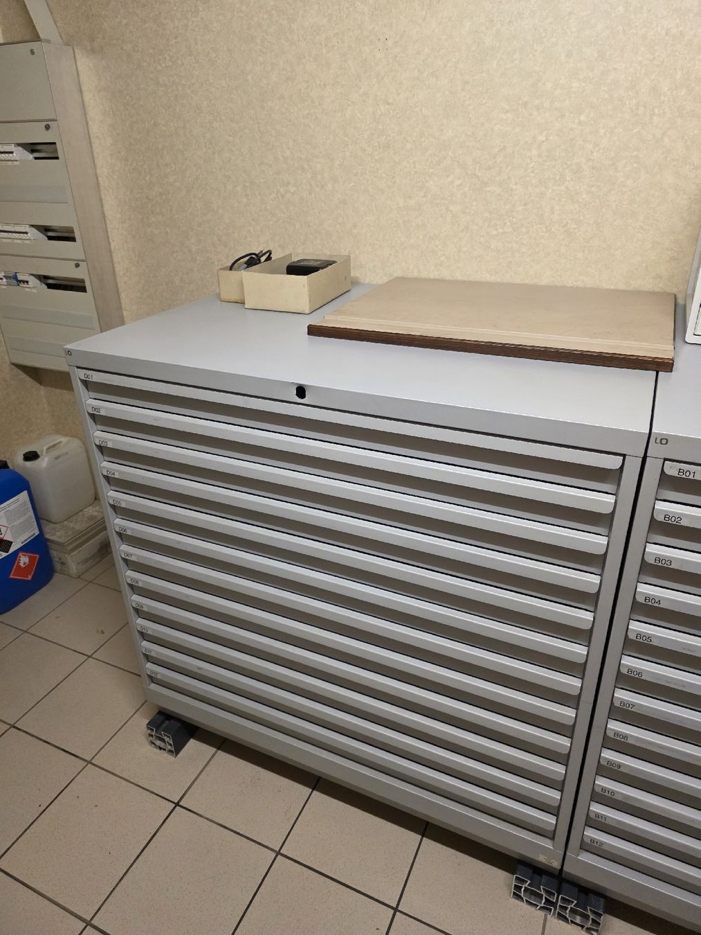 Lista Armadi: 1x armoire Lista – Usato da Le fuet venduto da Alan1414