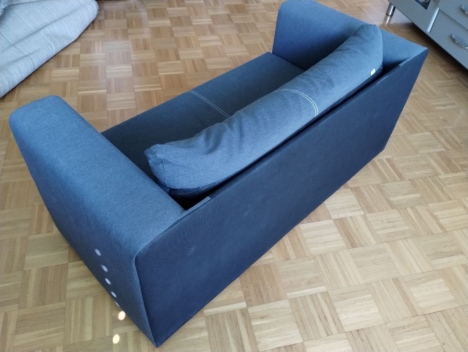 Ikea Divani: IKEA ASKEBY kleines Sofa  – Usato da Volketswil venduto da xxqs01 1
