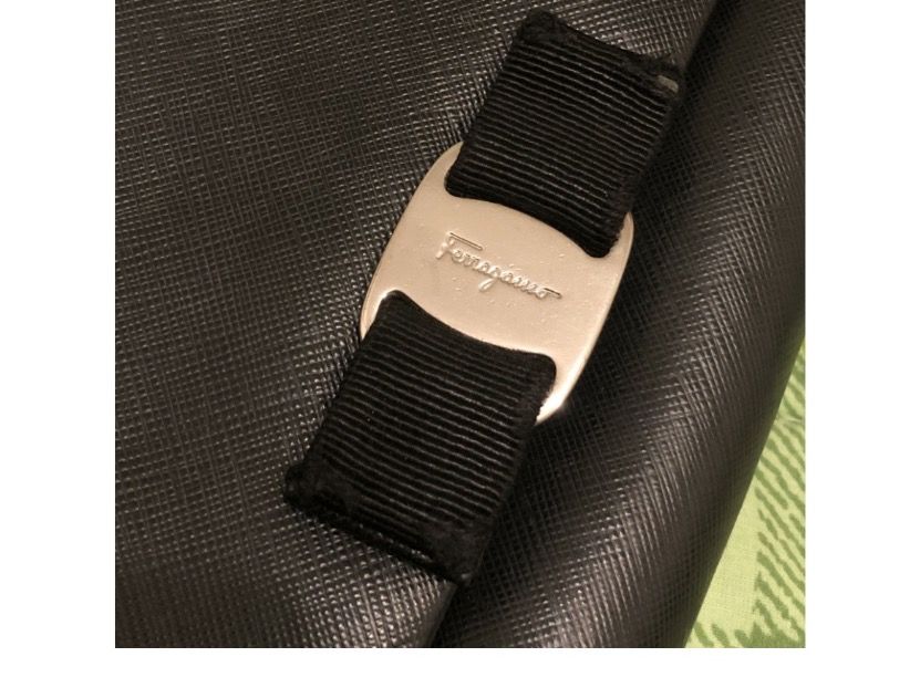 Salvatore Ferragamo Borse da donna: 100 % original Salvatore Ferragamo bag – Usato da Meilen venduto da ana_qaz 5