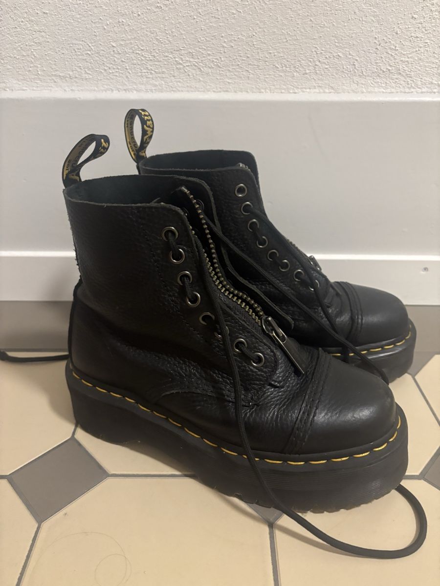 Dr. Martens Scarpe da uomo: dr.martens gr.38 platform  – Nuovo (secondo la descrizione) da Bern venduto da nessaaa
