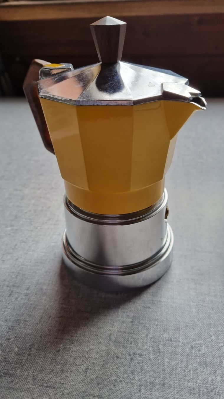 Chicco Macchine per caffè & Macchine per espresso: Machine à café CHICCO DORO – Nuovo (secondo la descrizione) da Fontenais venduto da Aube-sauvage.2 4