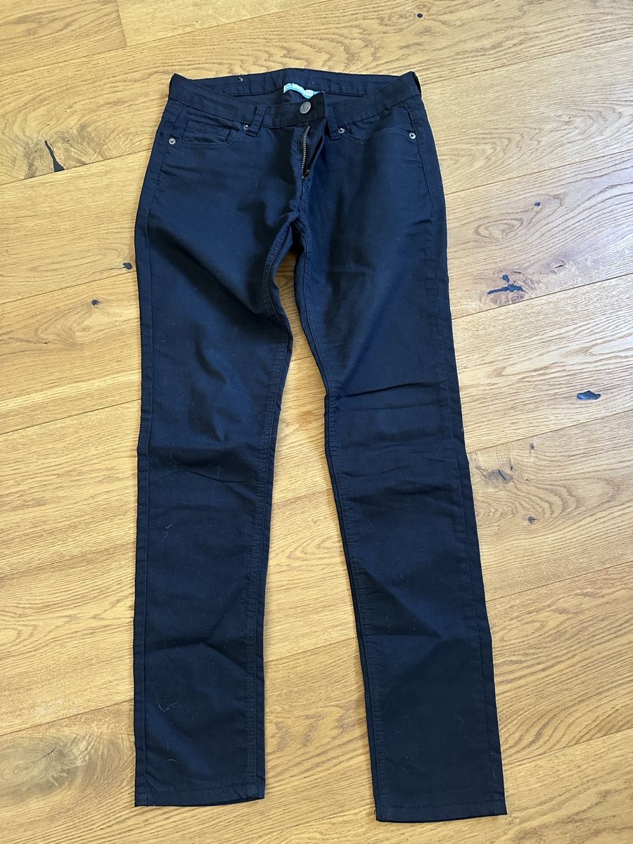 Hosen: Hose Damen 38 schwarz – Gebraucht aus Brütten von Estuenggi