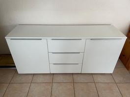 Modernes weisses Sideboard / Kommode mit Schubladen