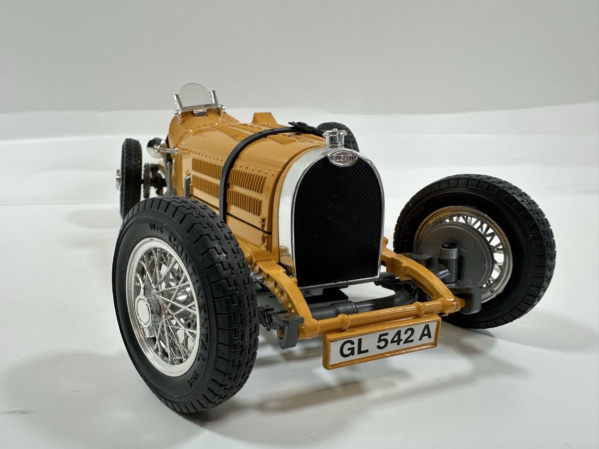 Bburago Modellautos: 1934 Bugatti Type 59 1:18, gelb, Bburago  – Gebraucht aus Zofingen von rf9_x2xt 8
