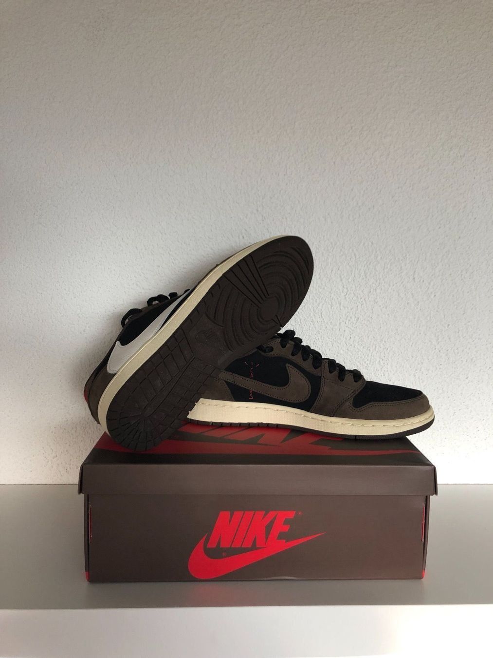 Jordan Scarpe da uomo: Jordan 1 Low Travis Scott – Nuovo (secondo la descrizione) da Widnau venduto da Streetclothing 1