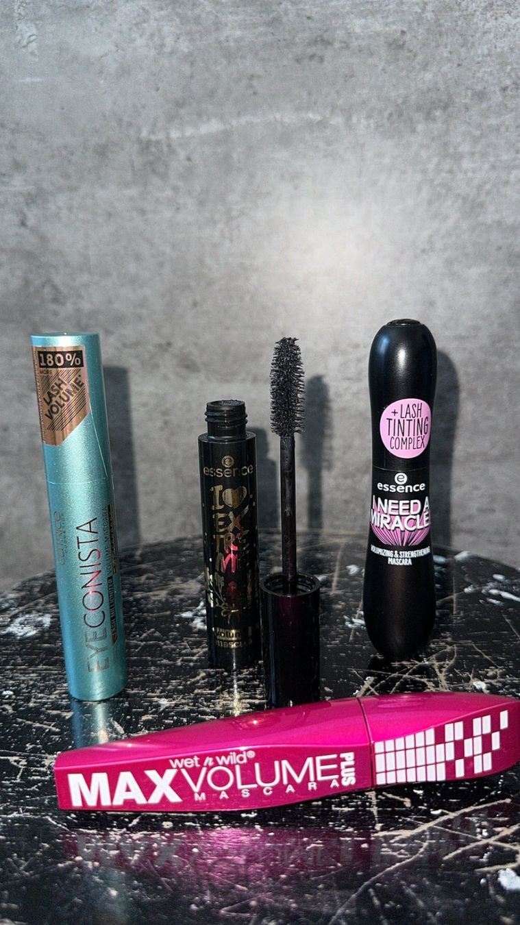 Make-up: essence - i love extreme mascara – Nuovo (secondo la descrizione) da Oftringen venduto da tola19 1