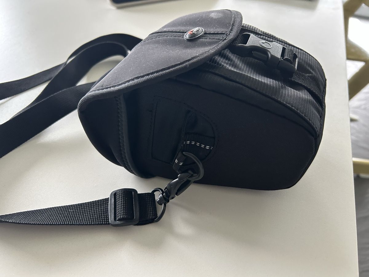 Lowepro Borse: Kamera Tasche von Lowepro – Usato da Neuendorf venduto da Juhlin01 3