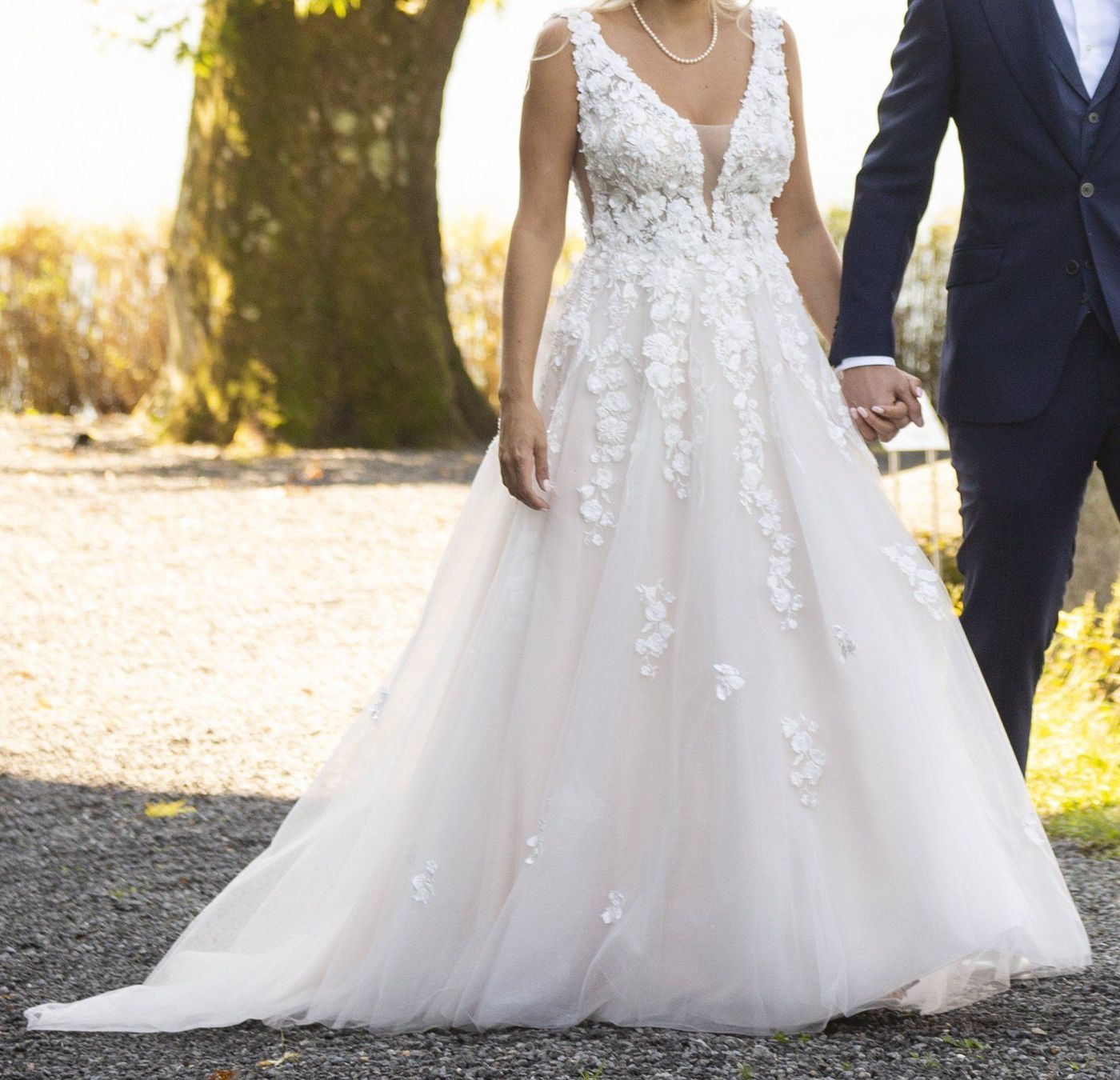 Kleider: Wunderschönes Hochzeitskleid Gr. 36/38 – Gebraucht aus Gersau von Segantini21 3