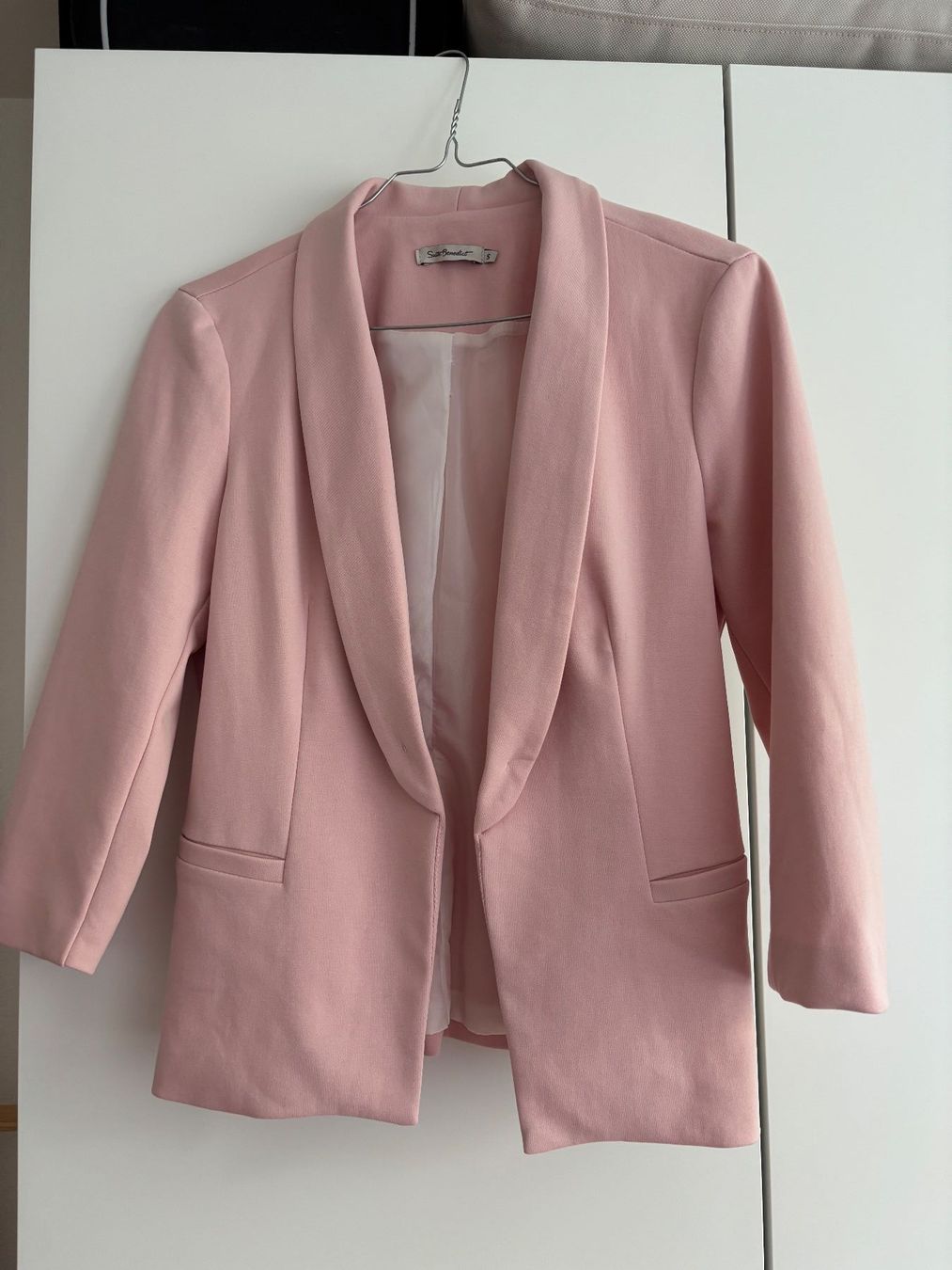Jacken: Pink blazer – Gebraucht aus Zollikerberg von gab_xnk6