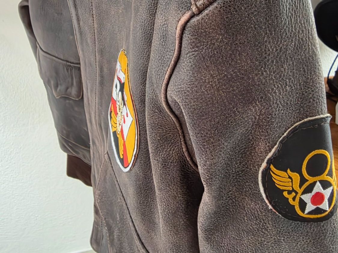 Jacken: A-2 Piloten Jacke mit "Nose Art" BAD EGG – Neu (gemäss Beschreibung) aus Unterlunkhofen von a289339 5