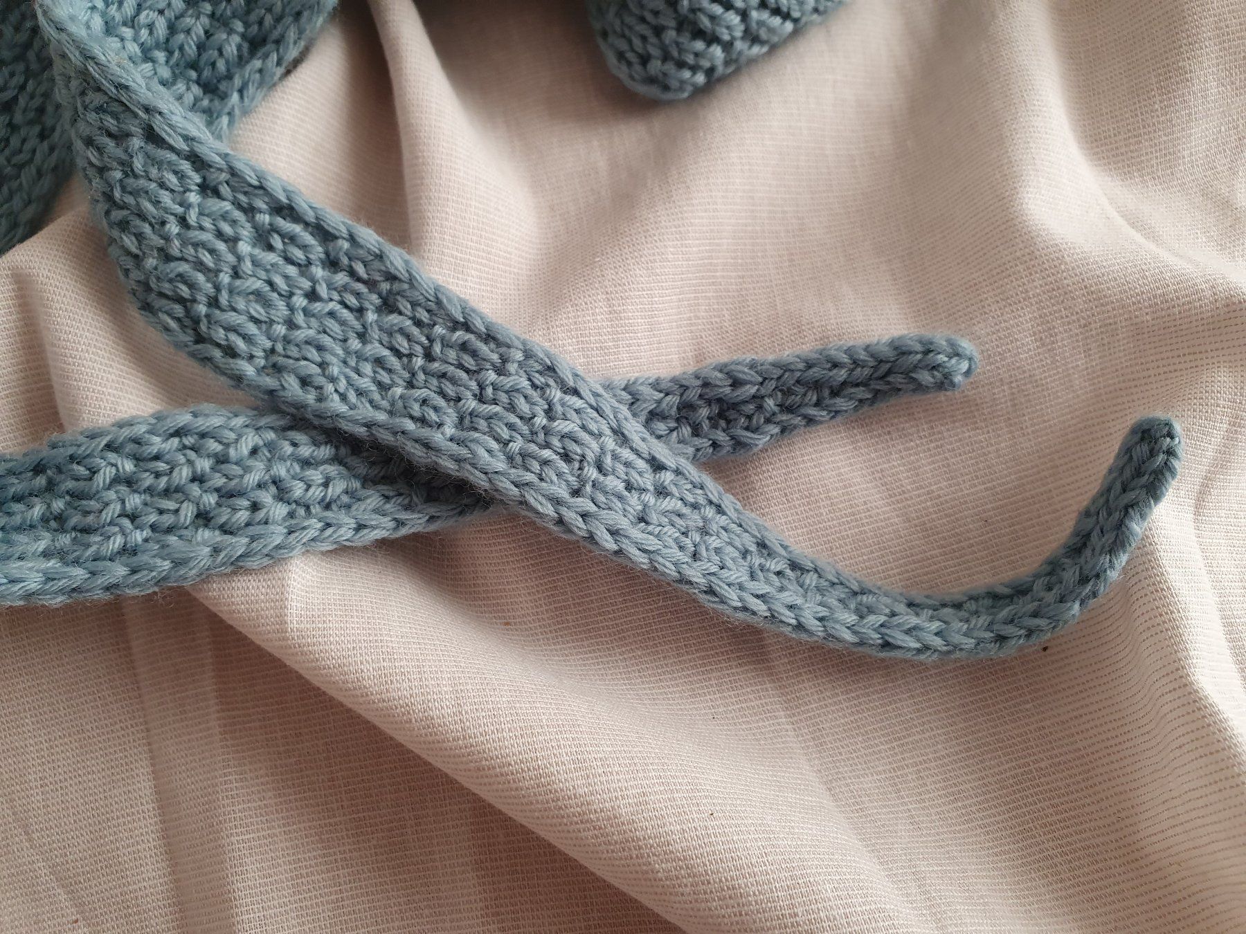 Foulard & Sciarpe: Mini scarf, Strickschal, Handgestrickt, Unikat, Geschenk – Nuovo e nell'imballaggio originale da Neunkirch venduto da Sandramay 3