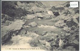Torrent de Barberine sur la Route de la Cabane - animee