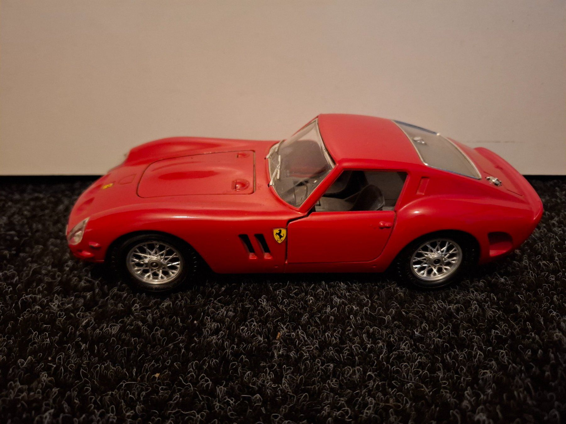 Ferrari 250 GTO Modellauto rot, Top Zustand, Sammlerstück (Gebraucht ...