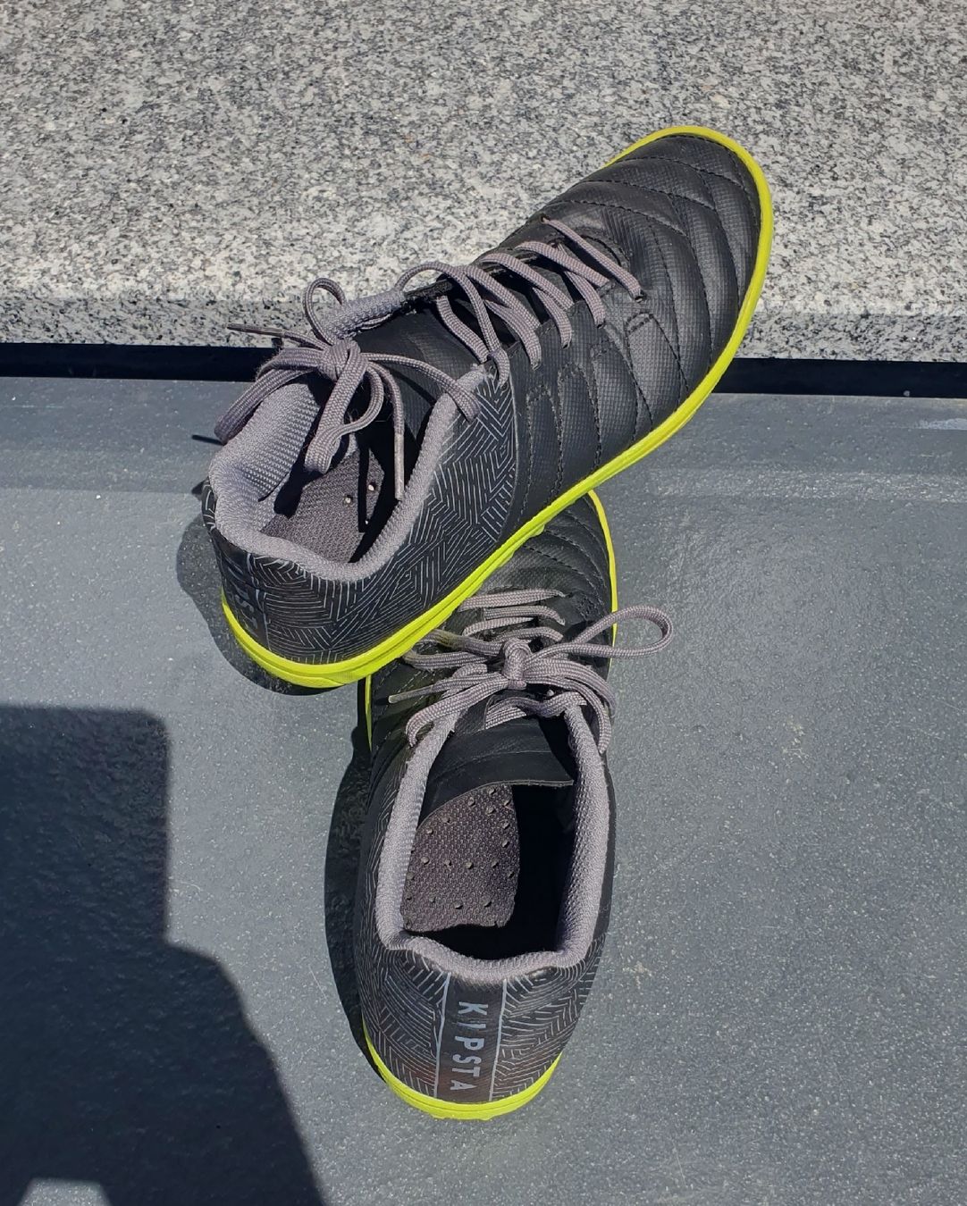 Decathlon Scarpe per ragazzi: chaussures de salle 36 – Usato da Servion venduto da meno999 6