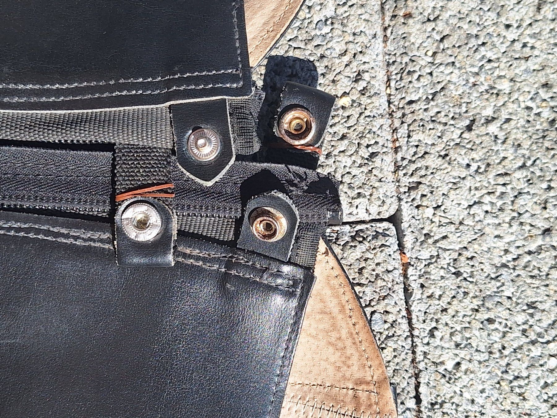 Gamaschen & Bandagen: Lederchaps – Gebraucht aus Bubikon von leo_26jq 3