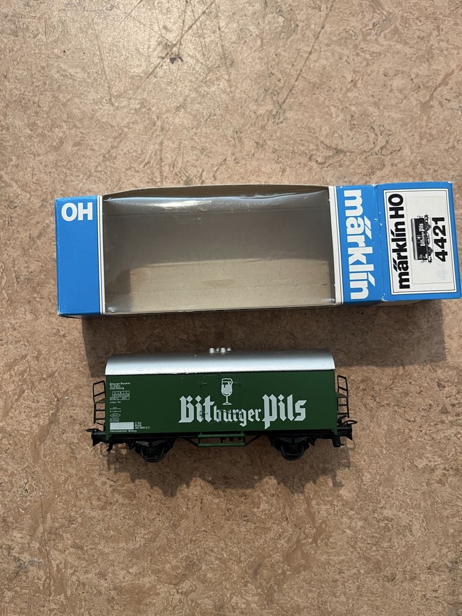 Märklin Modellini di ferrovie: Pepsi und Bitburger Bierwagen Märklin h0 – Usato da Oftringen venduto da PhilBraMan 3