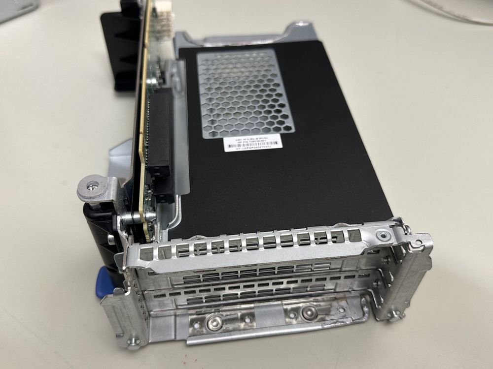 HP Zassy Slot1 GPU Riser Cage DL380p G8 728536-001 (Gebraucht) in ...