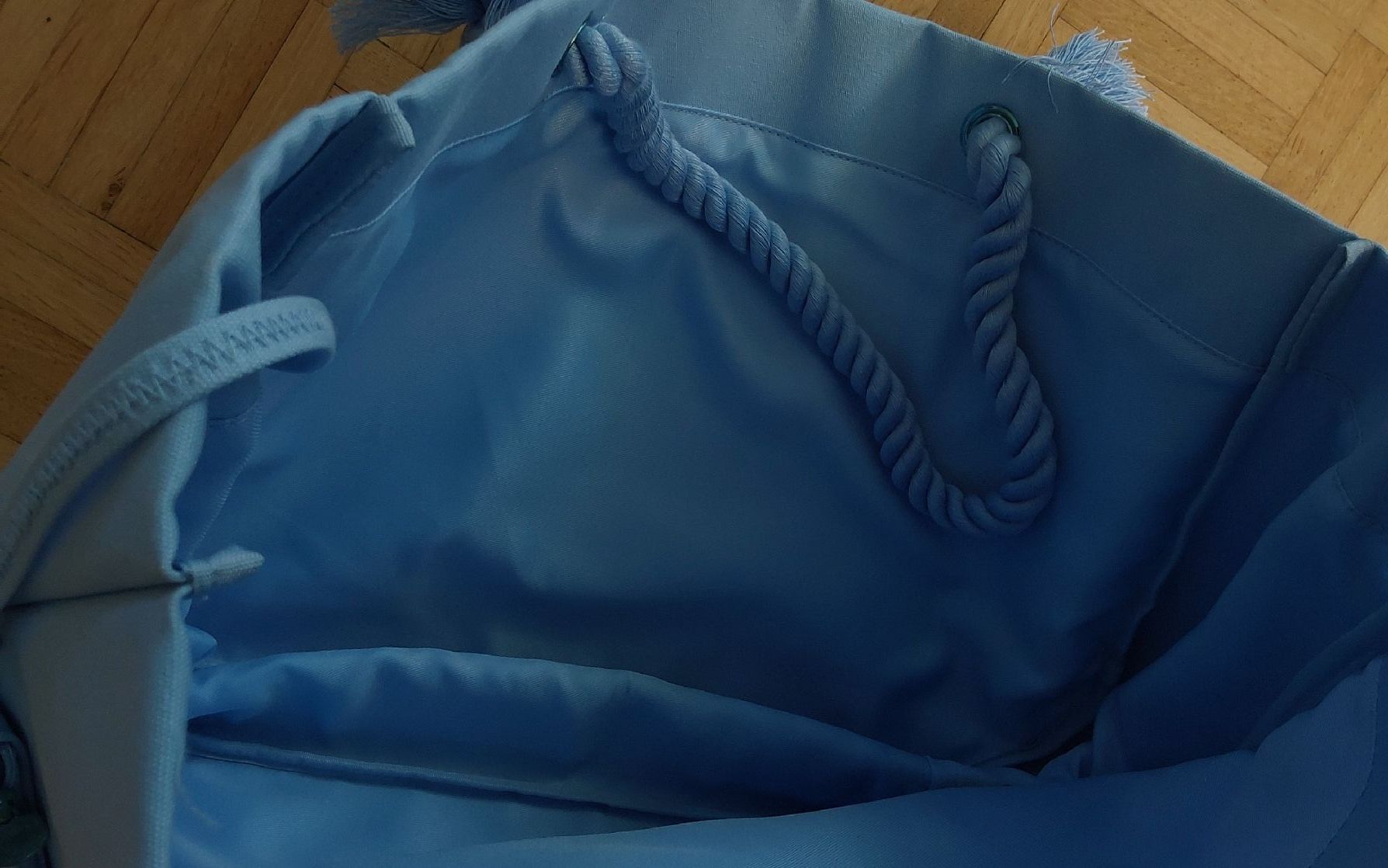 Swarovski Sacs: Strandtasche hellblau Swarowski neu – Neuf avec emballage d'origine à Köniz par scopello12 2