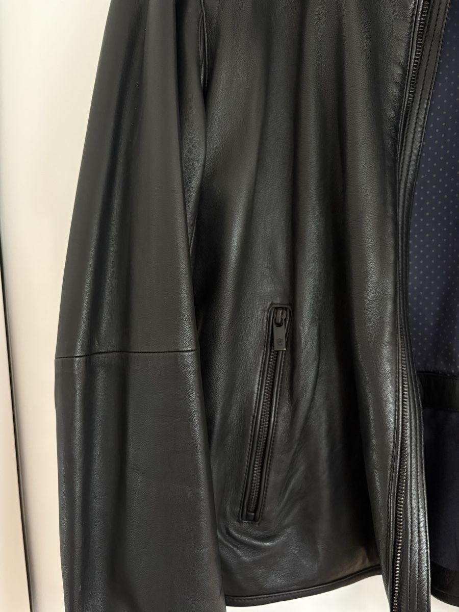Massimo Dutti Giacche: Massimo Dutti Leather black jacket  – Nuovo (secondo la descrizione) da Zürich venduto da isa_5lmv 1
