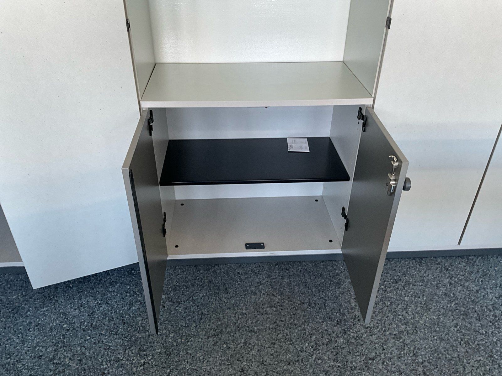 Armoires: 3 Schränke – D'occasion à Zürich par PIPM_Switzerland 2