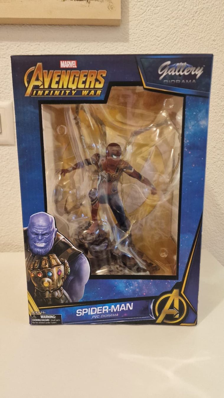 Marvel Statuette: Marvel Infinity War - Spider Man - Mit OVP! – Usato da Rümlang venduto da VictorGM